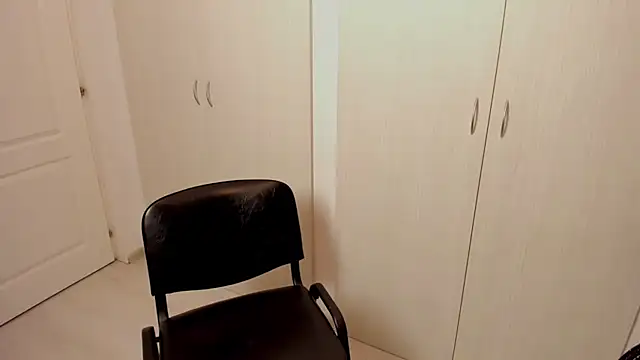 Sherrydon Xo online show from November 2025 06:45:01 PM