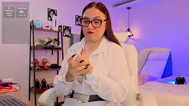 lady nylon  online show from March 2026 11:24:01 AM