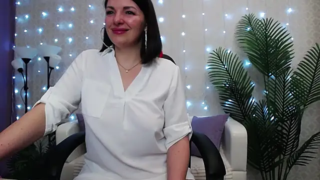 Camelia Lillie online show from March 2026 01:45:02 AM