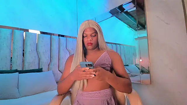 ari monet online show from December 2025 11:49:02 AM