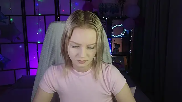 Snapshot of ImBonBon chatting on June 2026 02:53:01 AM ImBonBon online show from June 2026 02:53:01 AM