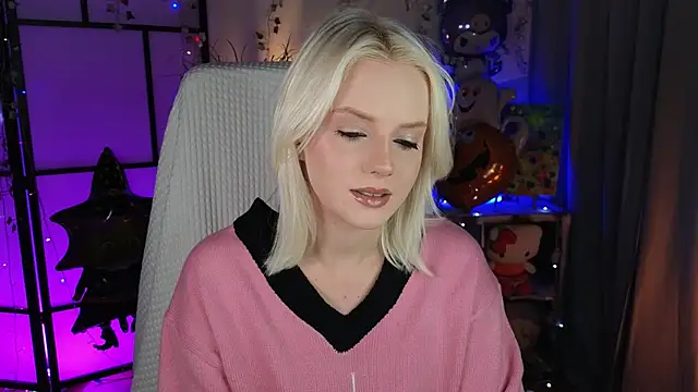 Snapshot of ImBonBon chatting on October 2025 11:28:01 PM ImBonBon online show from October 2025 11:28:01 PM