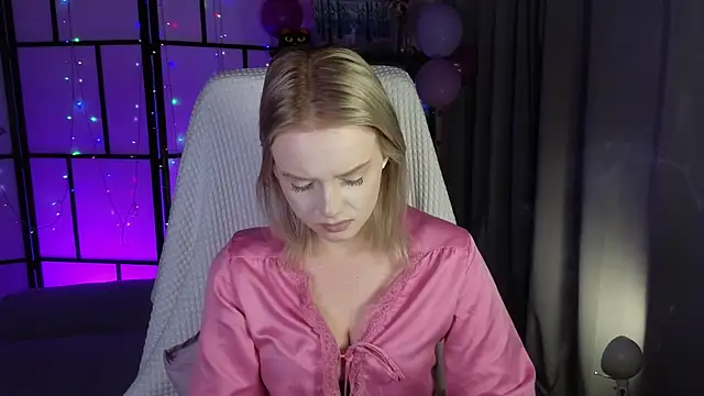 ImBonBon online show from May 2026 01:04:01 AM