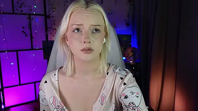 Snapshot of ImBonBon chatting on February 2026 01:13:02 AM ImBonBon online show from February 2026 01:13:02 AM