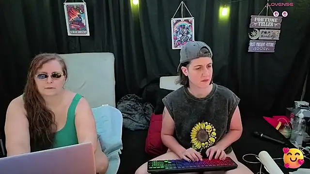 Sexy Mama-69 online show from November 2025 04:33:01 PM