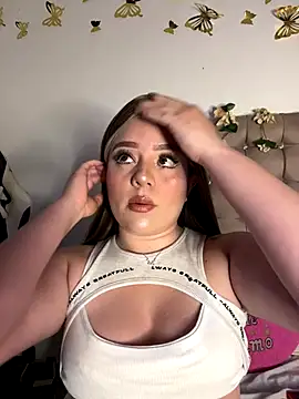 Jullieetta online show from October 2025 11:34:02 AM
