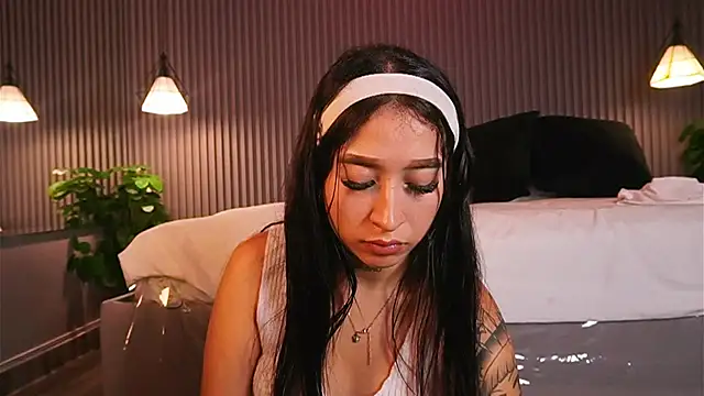 EriKlein online show from April 2026 07:26:02 PM