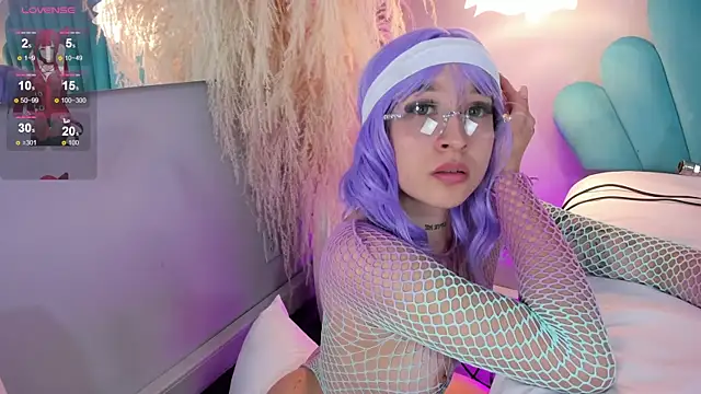 EriKlein online show from November 2025 10:02:01 PM