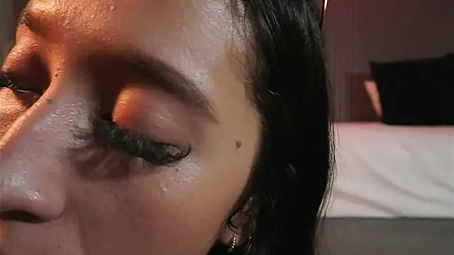 EriKlein online show from March 2026 07:35:01 PM