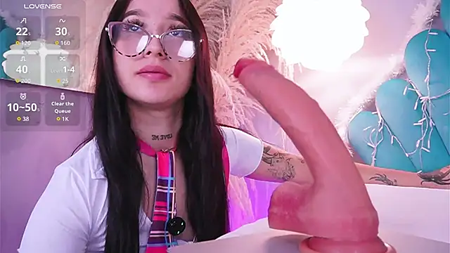 EriKlein online show from December 2025 10:34:02 PM