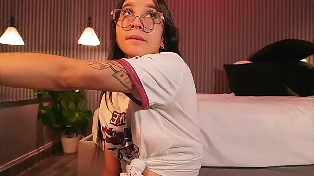 EriKlein online show from March 2026 08:27:02 PM