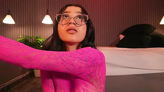 EriKlein online show from February 2026 07:57:02 PM