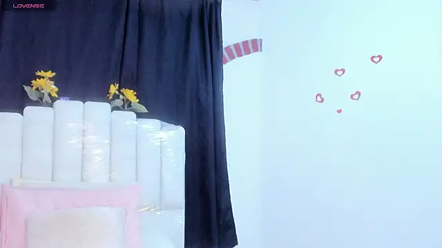 RoxannaBlanche online show from April 2026 11:13:02 AM