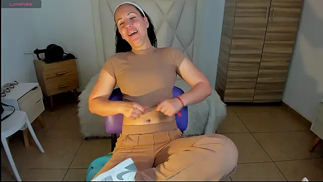 Nata bernett online show from April 2026 10:27:02 PM