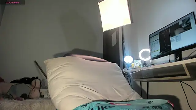 Nata bernett online show from November 2025 10:20:02 PM