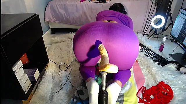 Nata bernett online show from March 2025 04:06:02 PM
