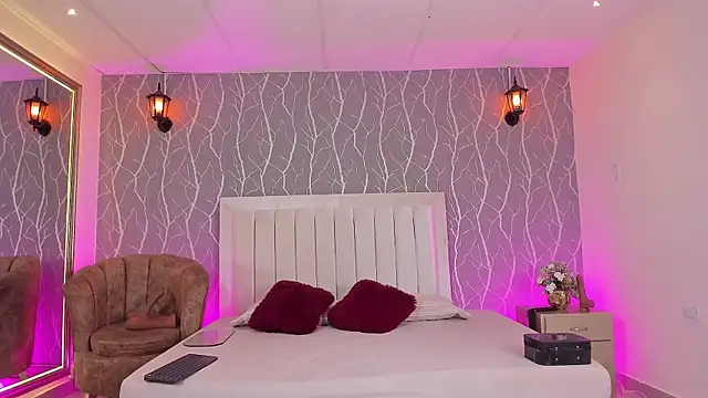 Snapshot of madison_fox1 chatting on January 2026 12:45:02 PM madison fox1 online show from January 2026 12:45:02 PM