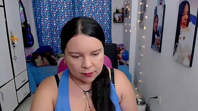 Snapshot of claryssa_ chatting on October 2025 07:07:02 PM claryssa online show from October 2025 07:07:02 PM