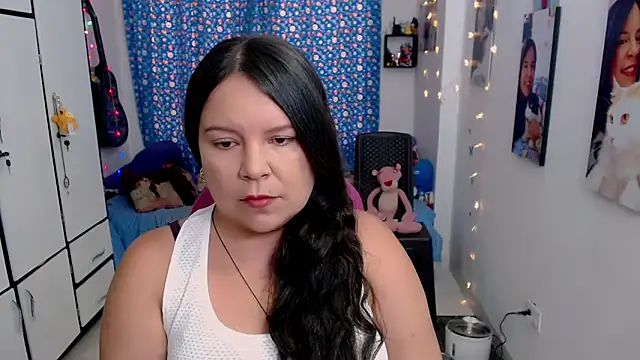 Snapshot of claryssa_ chatting on October 2025 07:48:02 PM claryssa online show from October 2025 07:48:02 PM