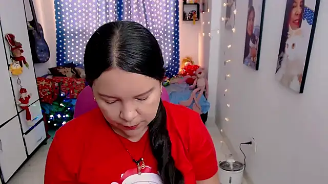 Snapshot of claryssa_ chatting on December 2025 06:54:02 PM claryssa online show from December 2025 06:54:02 PM