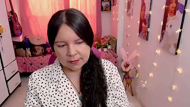 claryssa  online show from April 2026 06:14:02 PM