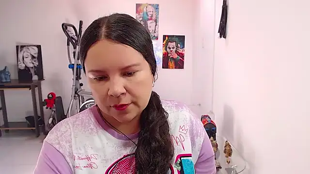 claryssa  online show from May 2026 06:37:02 PM