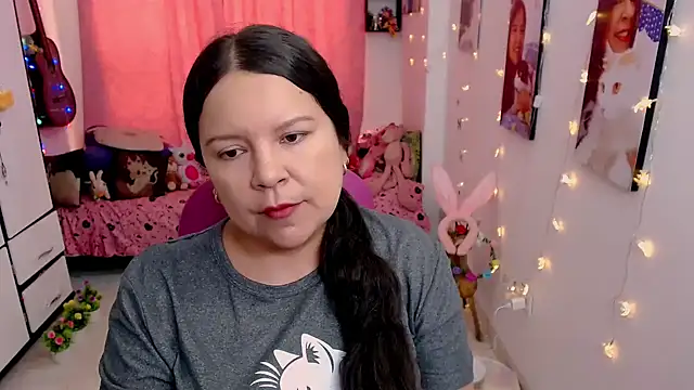 claryssa  online show from April 2026 07:28:02 PM