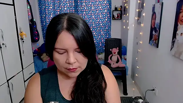 Snapshot of claryssa_ chatting on October 2025 07:47:01 PM claryssa online show from October 2025 07:47:01 PM