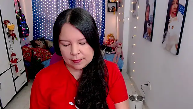 Snapshot of claryssa_ chatting on December 2025 09:06:02 PM claryssa online show from December 2025 09:06:02 PM