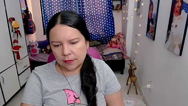 Snapshot of claryssa_ chatting on February 2026 08:39:02 PM claryssa online show from February 2026 08:39:02 PM