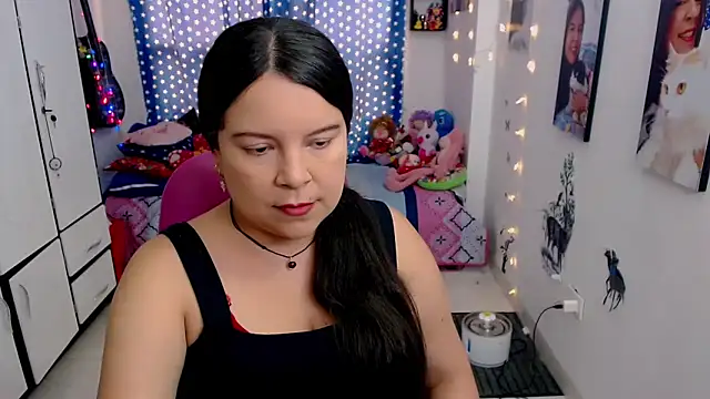Snapshot of claryssa_ chatting on January 2025 06:12:02 PM claryssa online show from January 2025 06:12:02 PM