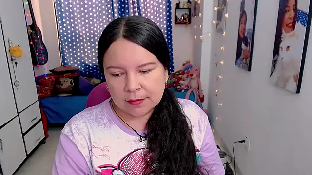 Snapshot of claryssa_ chatting on November 2025 07:25:02 PM claryssa online show from November 2025 07:25:02 PM