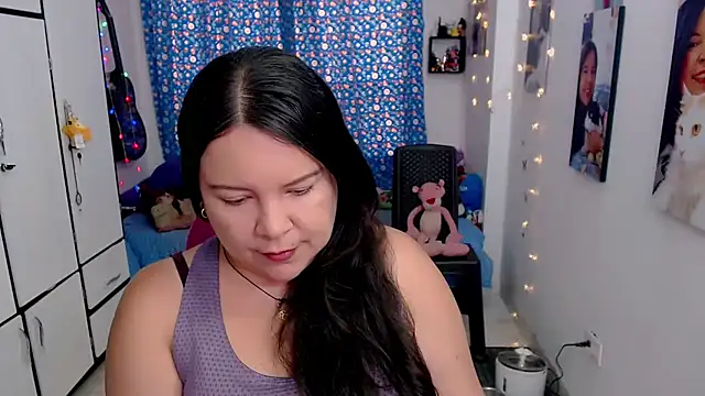 Snapshot of claryssa_ chatting on October 2025 07:03:02 PM claryssa online show from October 2025 07:03:02 PM