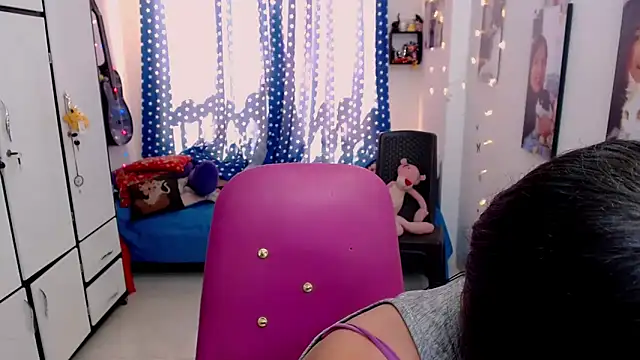 Snapshot of claryssa_ chatting on November 2025 05:39:01 PM claryssa online show from November 2025 05:39:01 PM