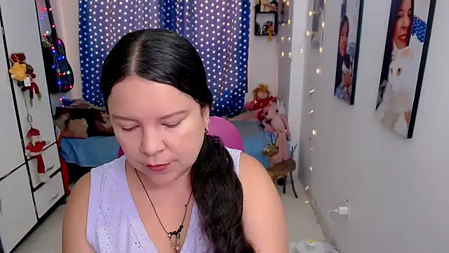 Snapshot of claryssa_ chatting on January 2026 08:01:02 PM claryssa online show from January 2026 08:01:02 PM