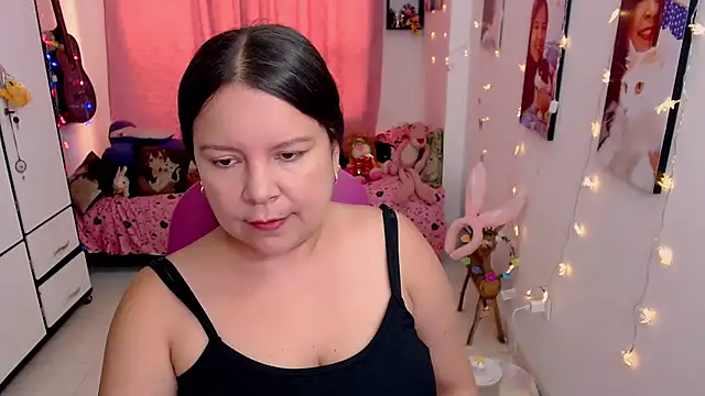 claryssa  online show from April 2026 07:33:02 PM