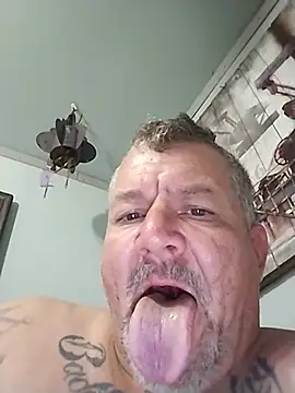bigdoog8 online show from May 2026 06:33:02 AM