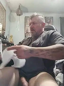 bigdoog8 online show from June 2026 10:55:02 PM