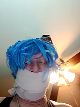 Hugebwc102 online show from February 2025 12:22:02 PM