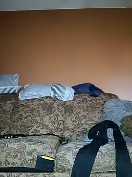 Hugebwc102 online show from January 2026 04:25:02 PM