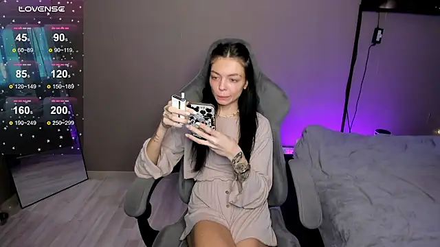 Mariella Adamss online show from March 2026 05:32:02 AM