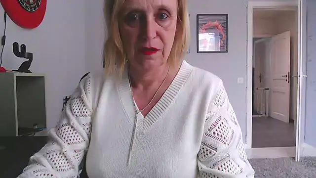 legalyblond online show from May 2026 07:34:01 AM