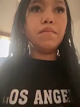 Snapshot of emily_rosse04 chatting on November 2025 11:20:02 AM emily rosse04 online show from November 2025 11:20:02 AM