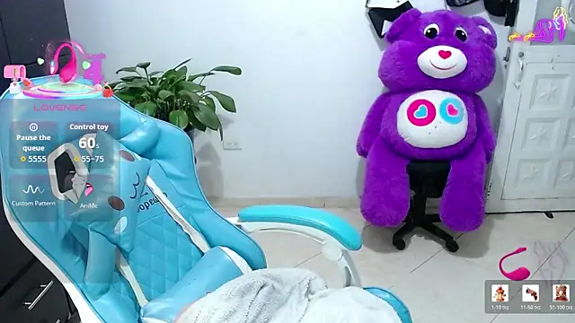 emily rosse04 online show from April 2026 09:44:02 AM