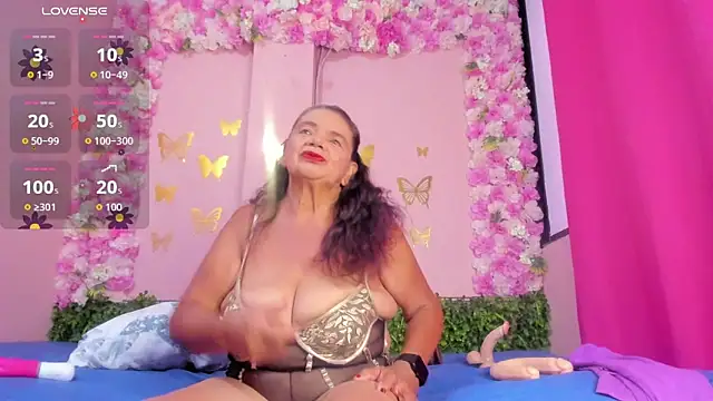 Snapshot of grandmother_milf chatting on November 2025 09:19:01 PM grandmother milf online show from November 2025 09:19:01 PM