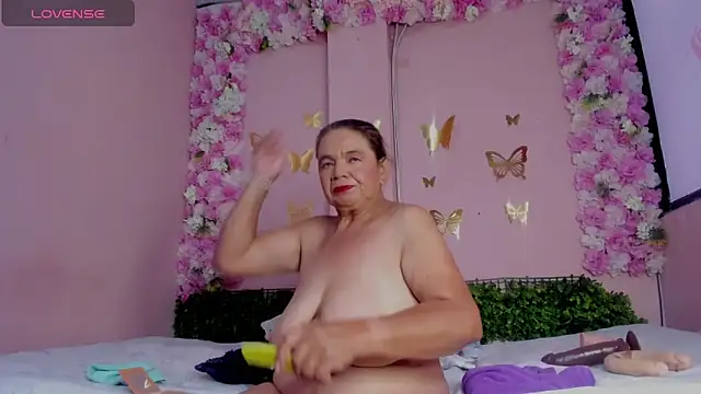 grandmother milf online show from April 2026 02:40:01 PM