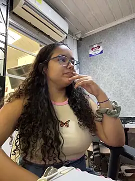 CurlyGirl 1 online show from February 2025 01:33:01 PM