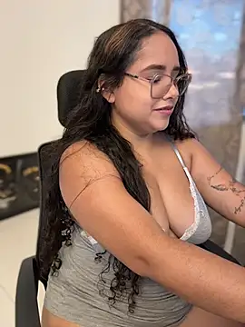 CurlyGirl 1 online show from June 2026 11:25:02 PM