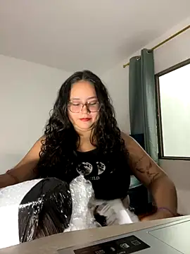 CurlyGirl 1 online show from September 2025 07:14:02 PM