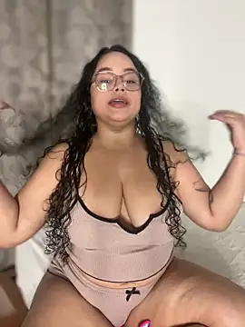 CurlyGirl 1 online show from April 2026 11:11:01 PM